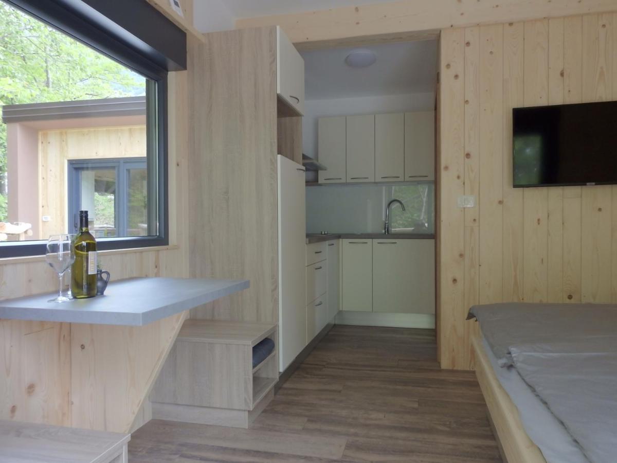 Pocitniski Hisici - Small Holiday Houses Ajdovščina Dış mekan fotoğraf